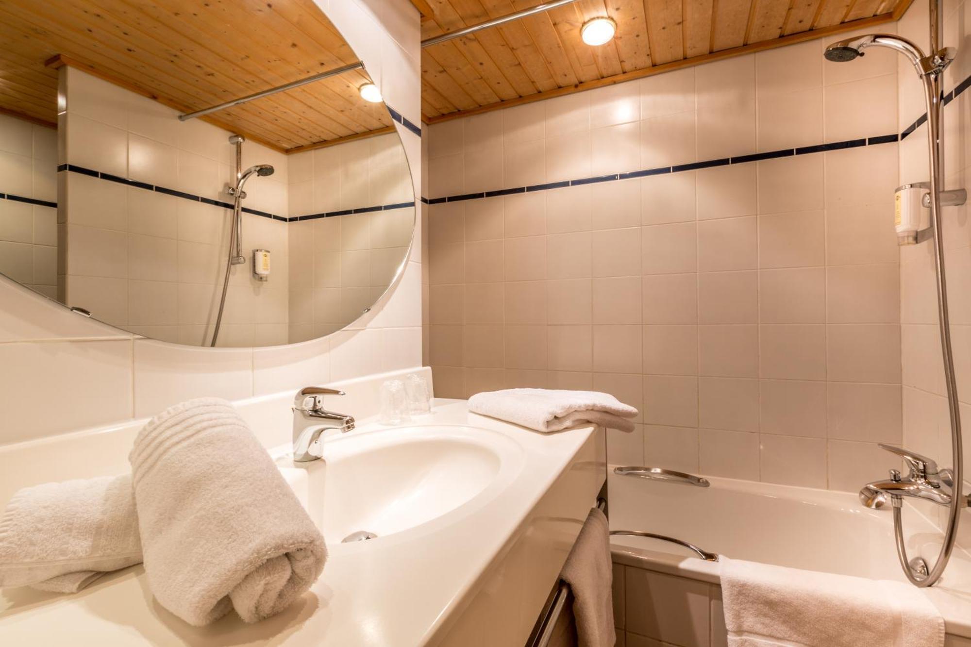 Les Cretes Blanches Hotel Val-dʼIsère Cameră foto