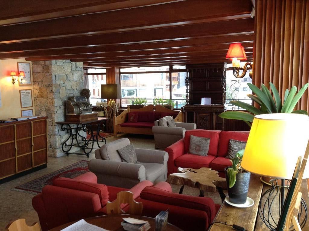 Les Cretes Blanches Hotel Val-dʼIsère Exterior foto
